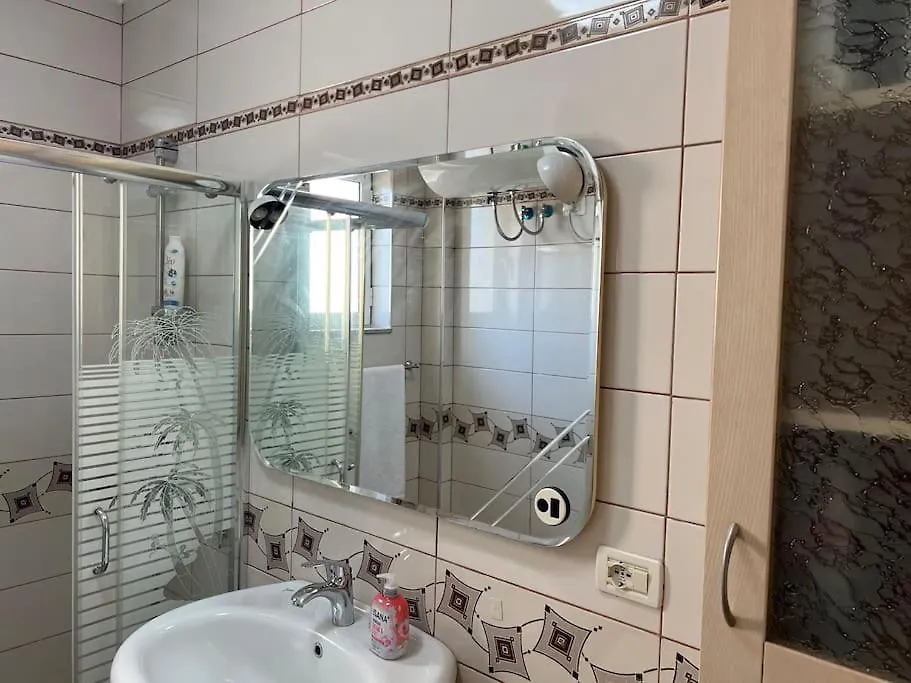 טיראנה Library Apartment 0*,
